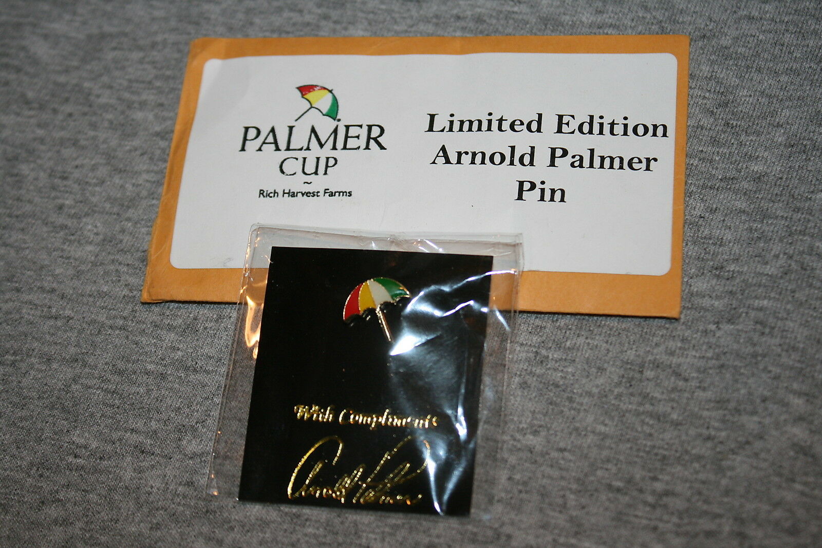 Arnold Palmer Limited Edition Golf Umbrella Pin Rich Harvest Farms Souvenir