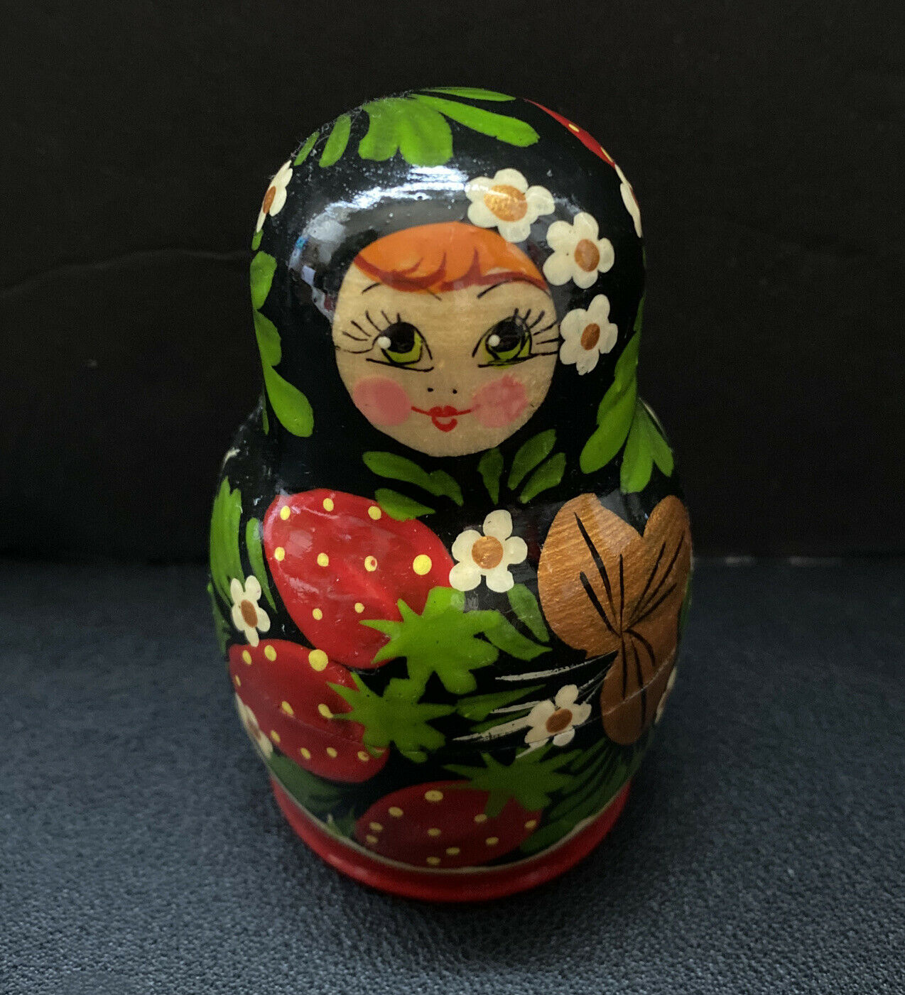 Matryoshka Russian Nesting Dolls Set Of 5 Wooden Strawberry Hand Painted 3.5”