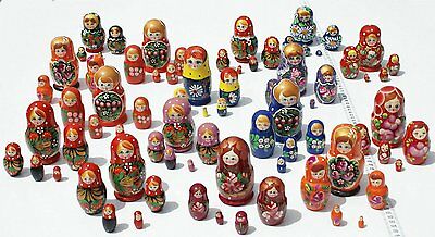 Traditional Russian Matryoshka Hand Painted Nesting Dolls Set In Assorted Color
