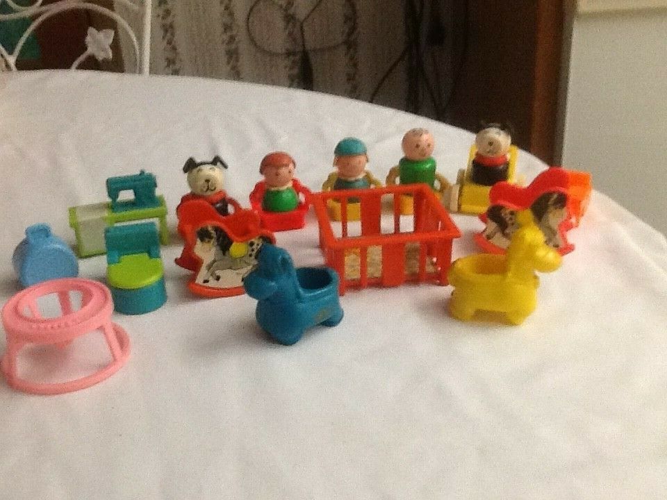 Vintage Lot Fisher Price Little People & Toys.